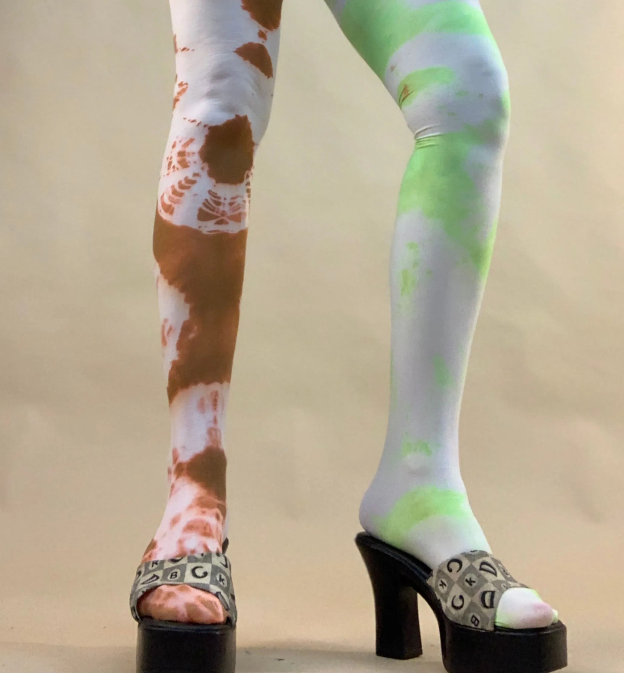 Chocolate acid drama tights