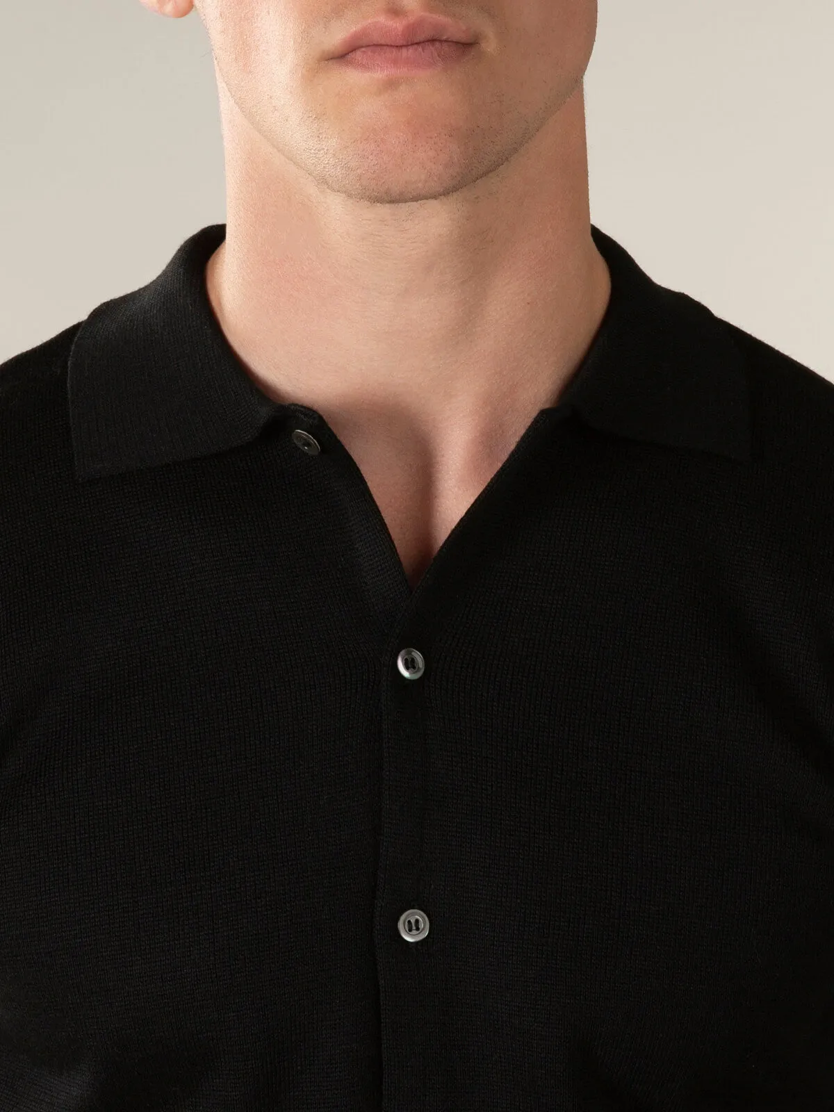 Extrafine Merino Knitted Shirt Black