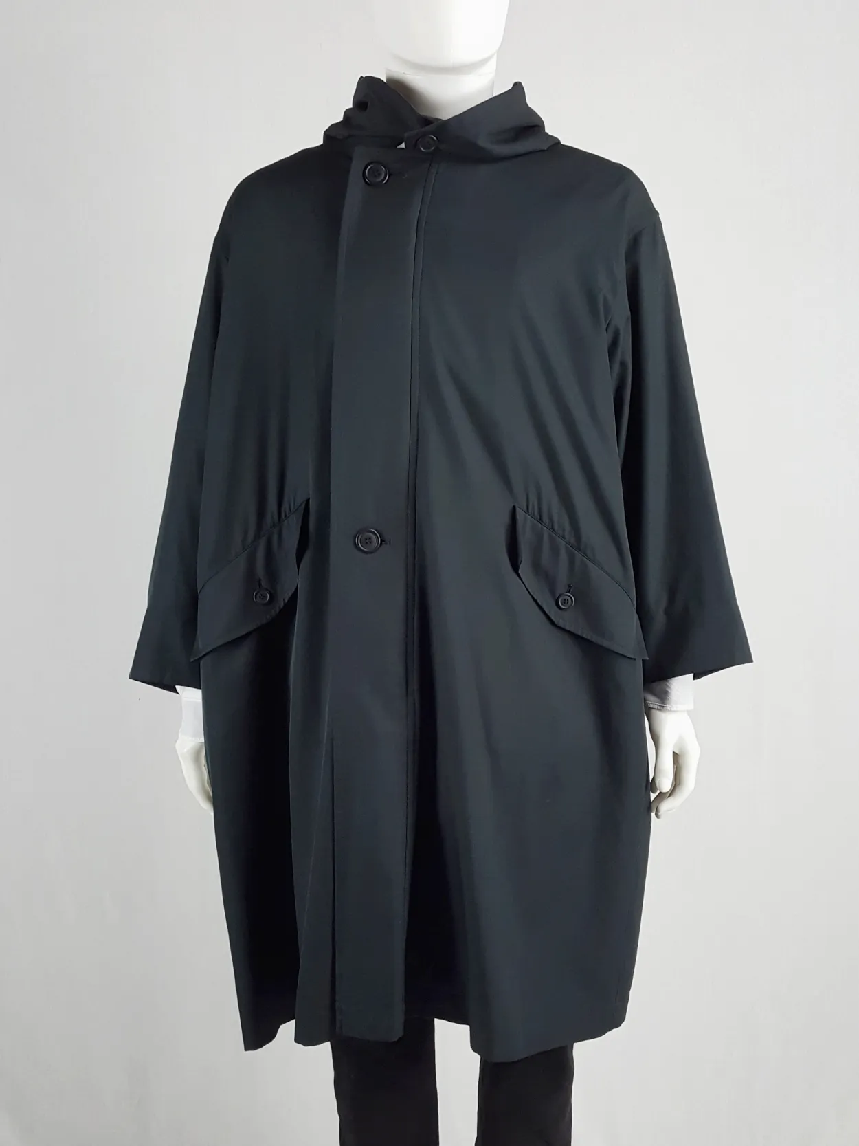 Issey Miyake Windcoat black oversized parka with zipped hood — 1990s