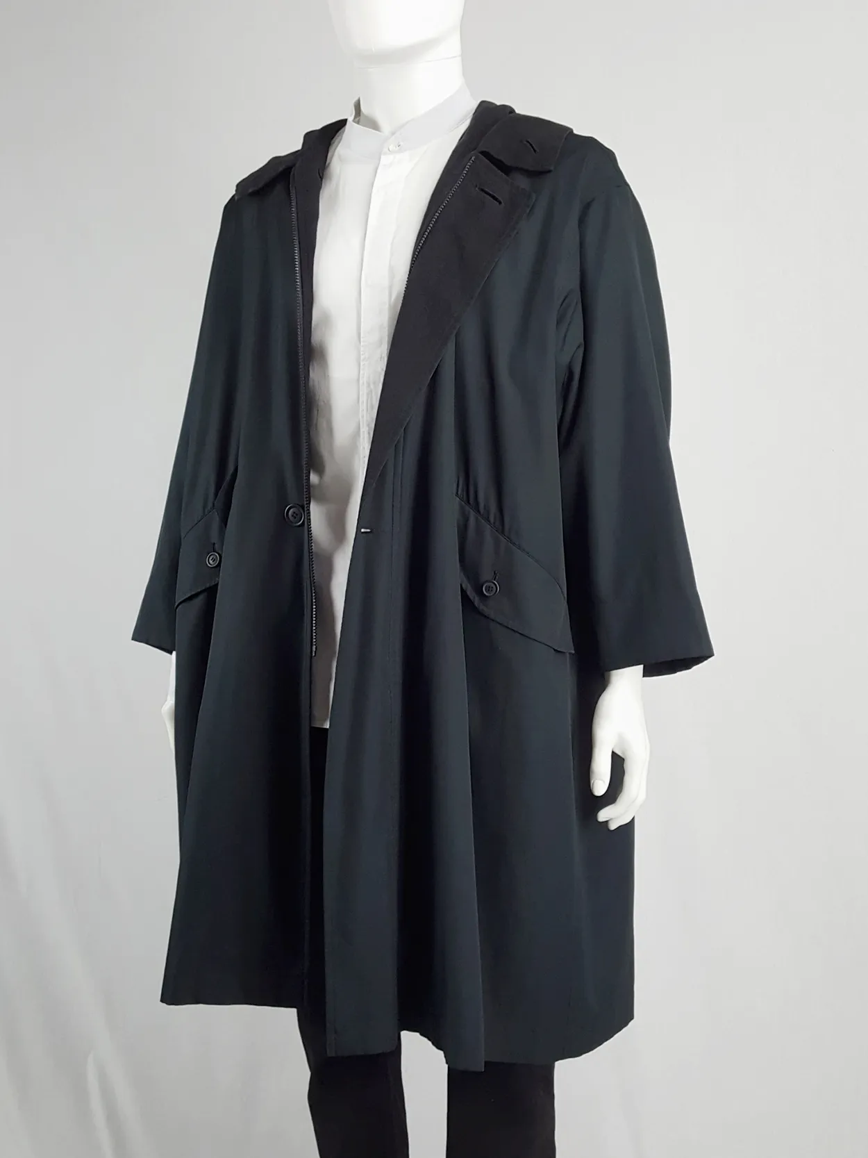 Issey Miyake Windcoat black oversized parka with zipped hood — 1990s