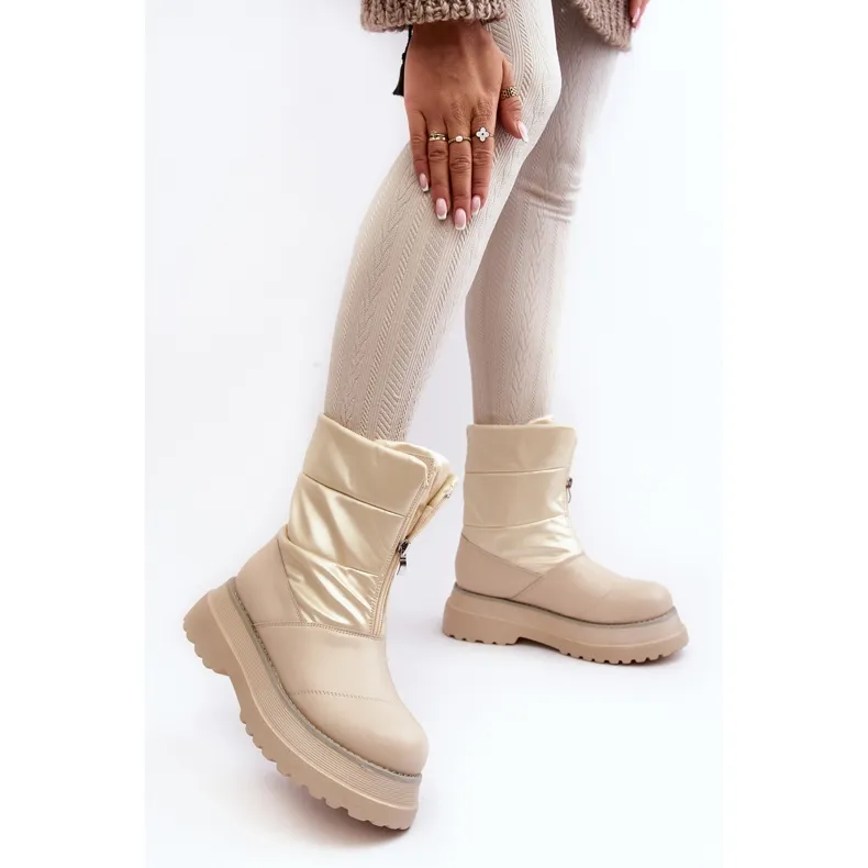 Women's Snow Boots On A Thick Sole With A Zipper GOE MM2N4079 Beige