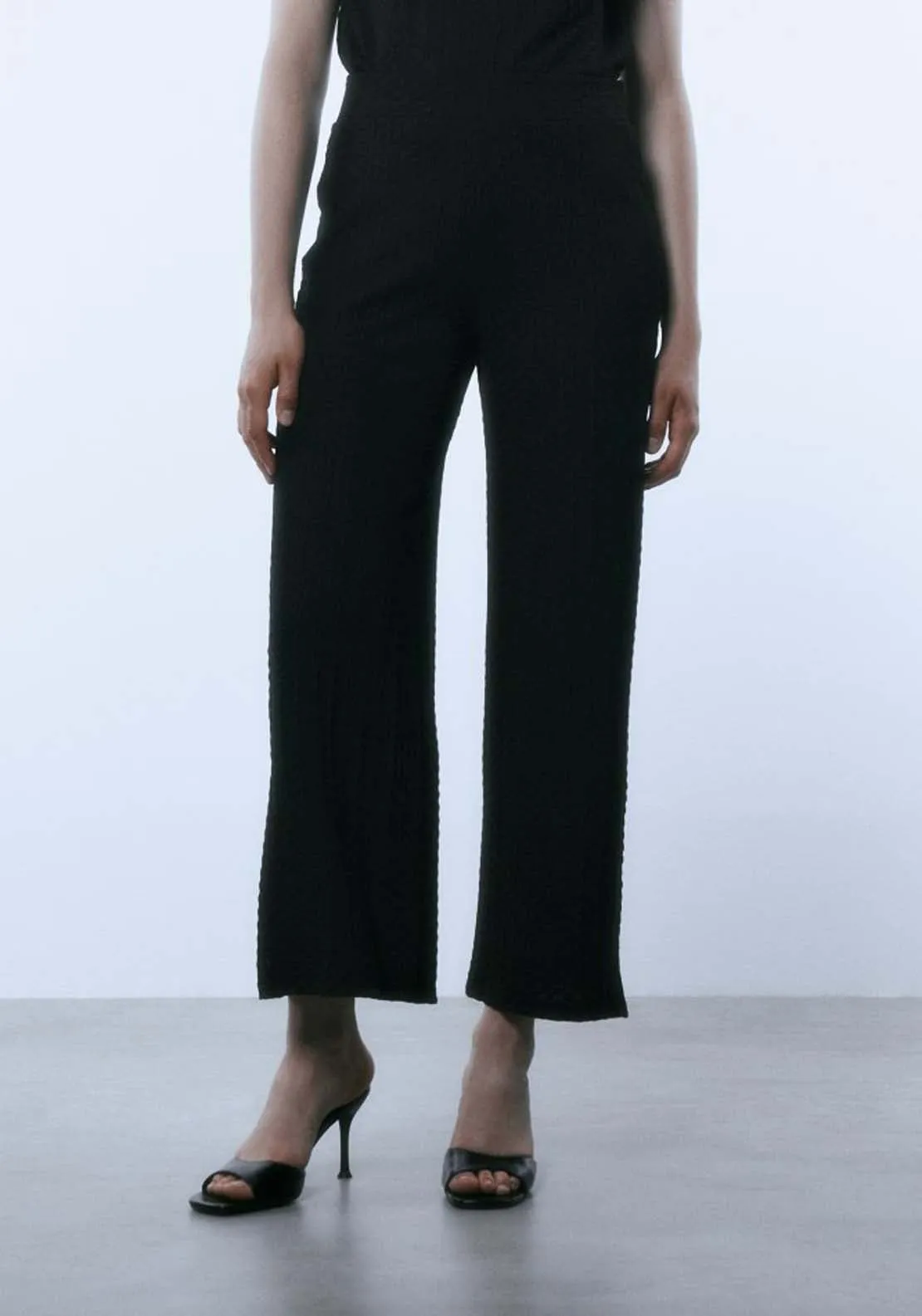 Zig-zag structured trousers - Black